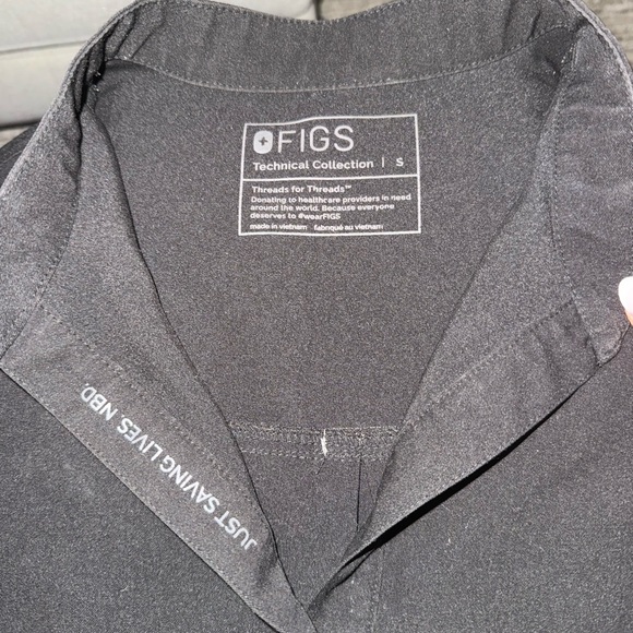 Figs Rafaela Top - Picture 7 of 8